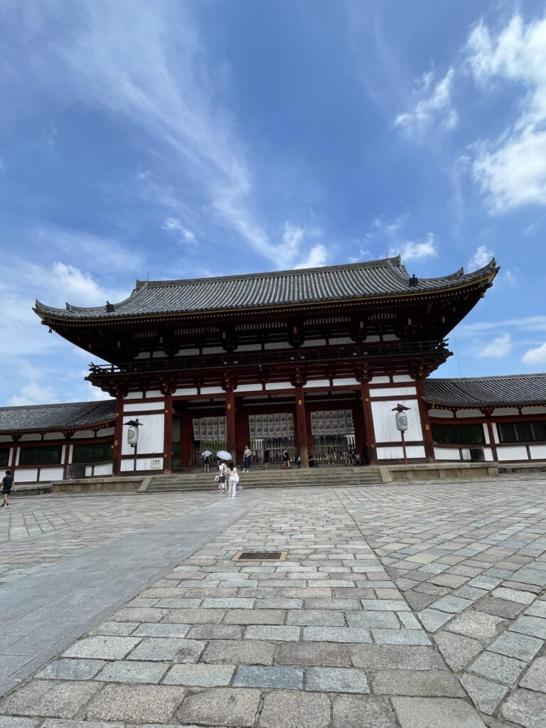中門