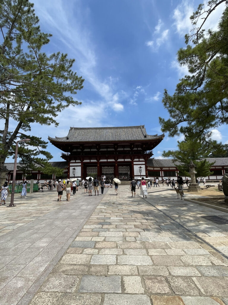 中門